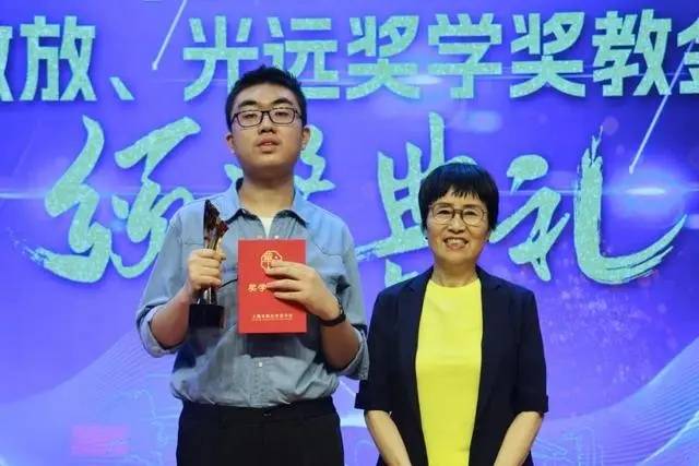 2024阿里数竞获奖名单公布，这位初中生才是真正的少年天才！