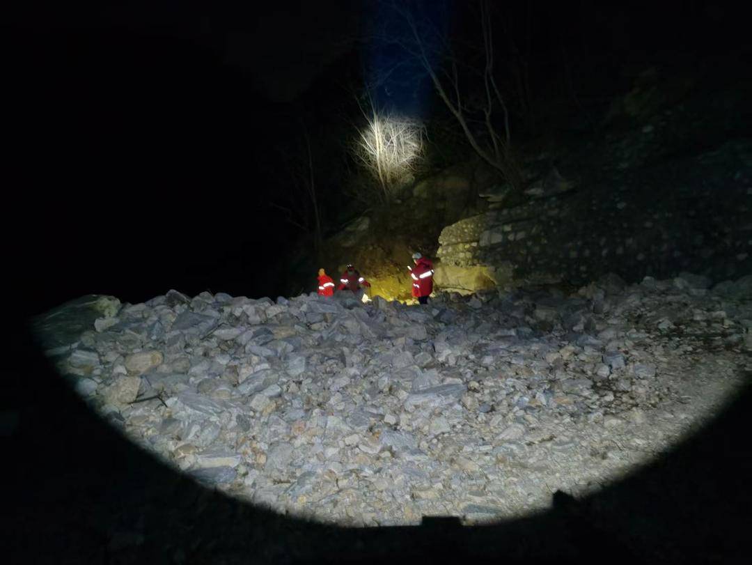 北京一男子独自登山失联，搜救五天后悬崖下发现遗体