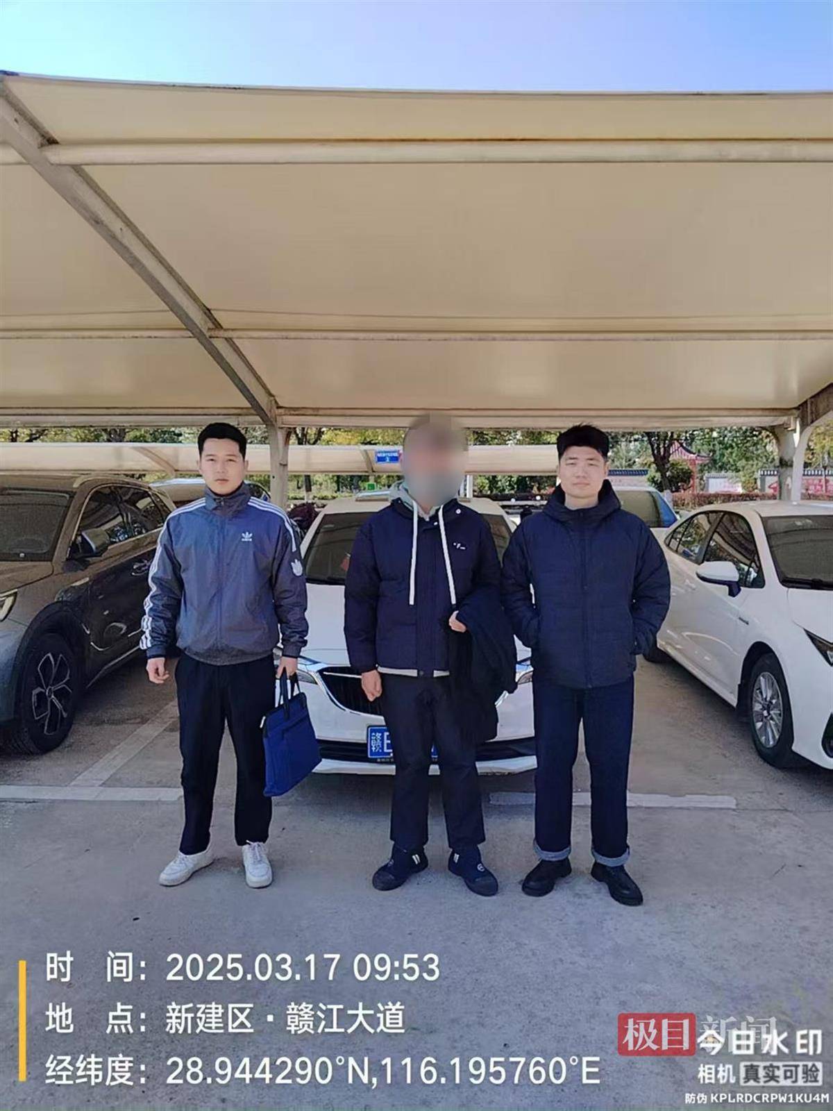 年近八旬老人退休金仅每月2000余元，竟被这个小伙子当成提款机