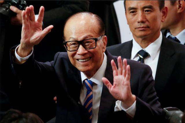 官方出手了！李嘉诚卖港暂缓！次子与长和切割，开始准备退路？