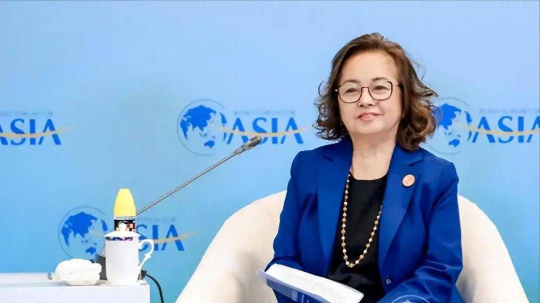 马科斯支持率崩跌，中国成菲困境破局点？杜特尔特押宝中期选举，前景如何