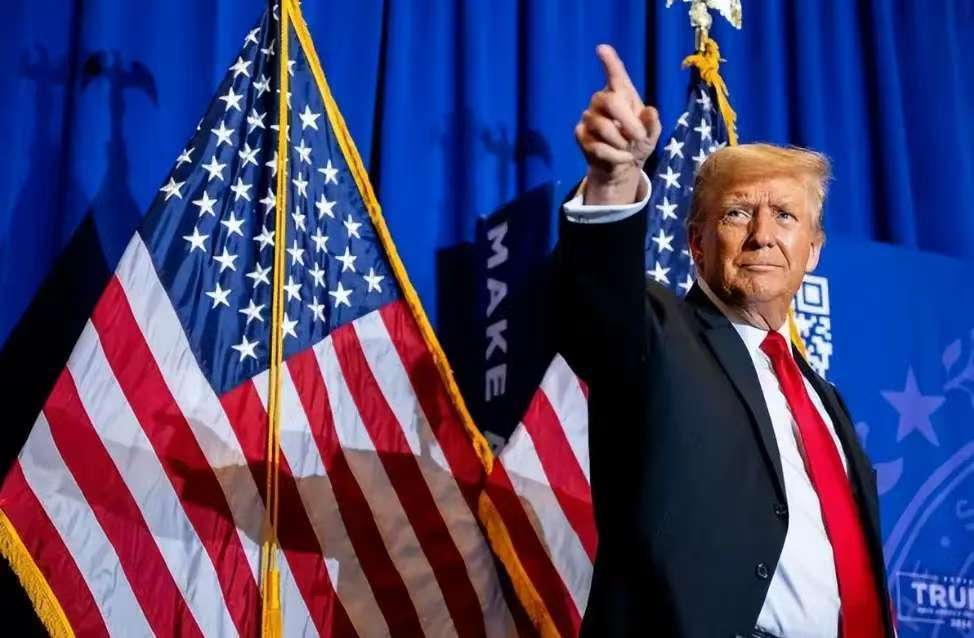 特朗普最大麻烦来了,3天内,马斯克35次出手,要把特朗普往死里整?