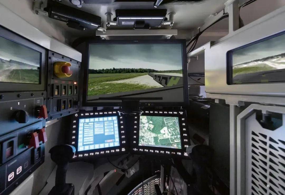 最近突然爆火采访!吴京:坦克没有后视镜的——为啥会被网友喷?