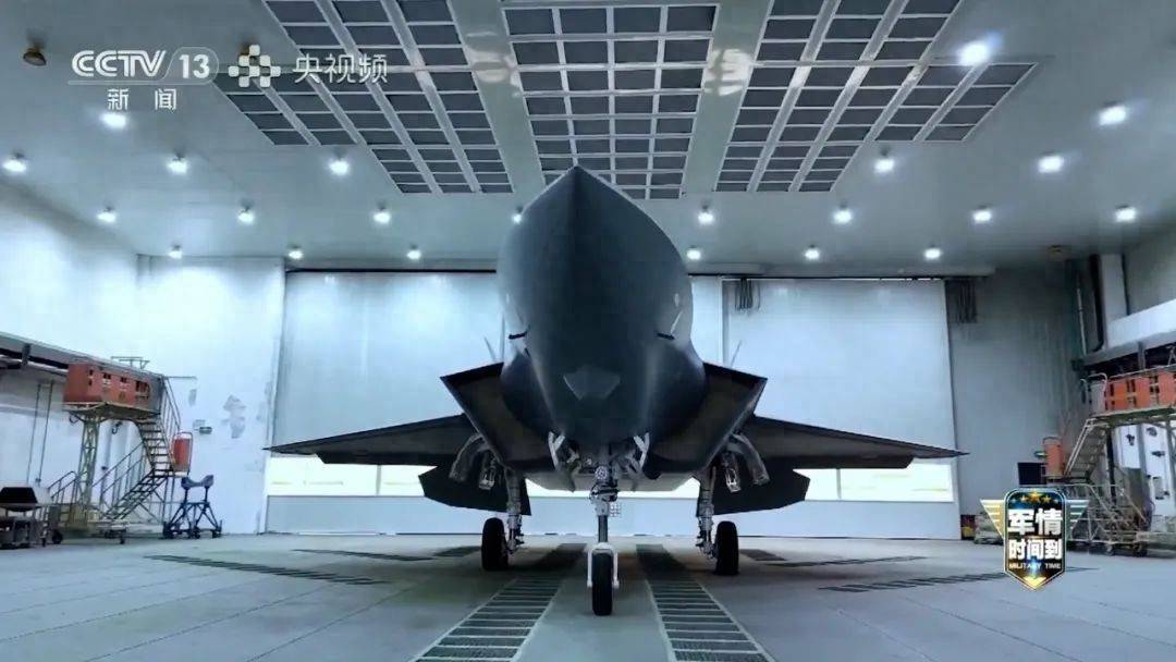 央视正式公开“黑科技”,歼-35果然被大大低估,整机都采用超材料