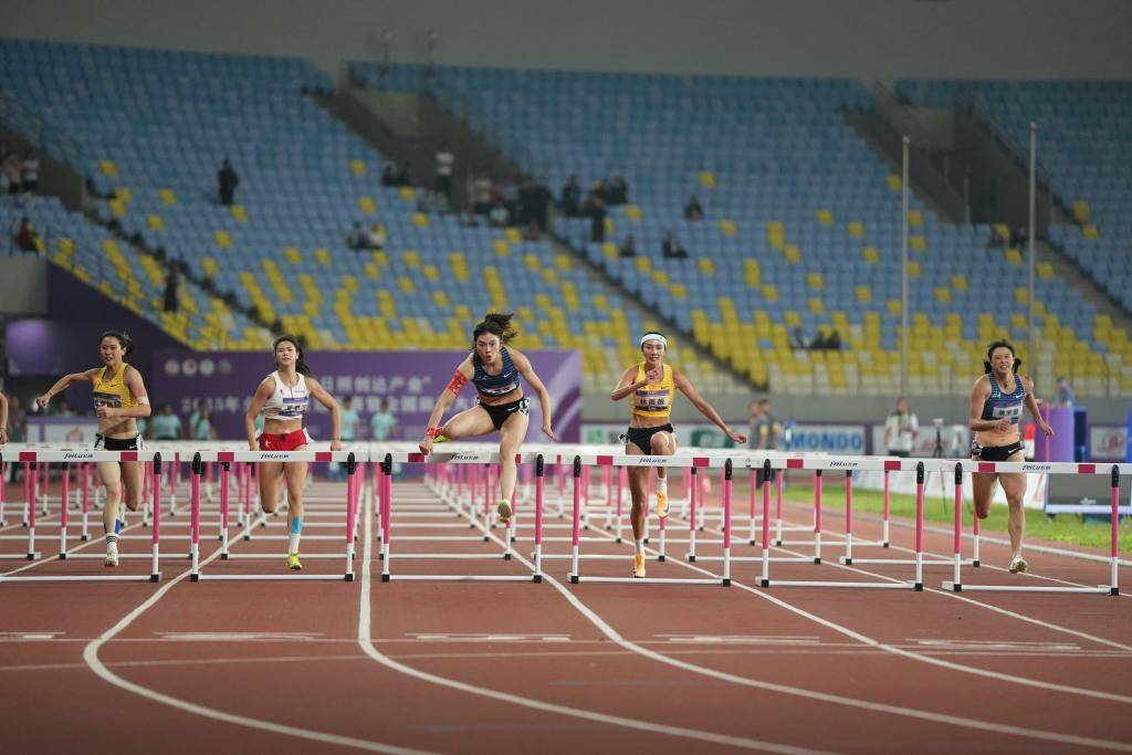 全国田径冠军赛-吴艳妮个人赛季最好成绩折桂 徐卓一夺冠